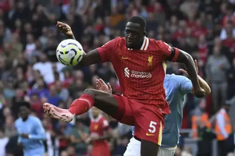 تغير مفاجئ.. ذا أثليتك تكشف تطور موقف ريال مدريد من ضم كوناتي